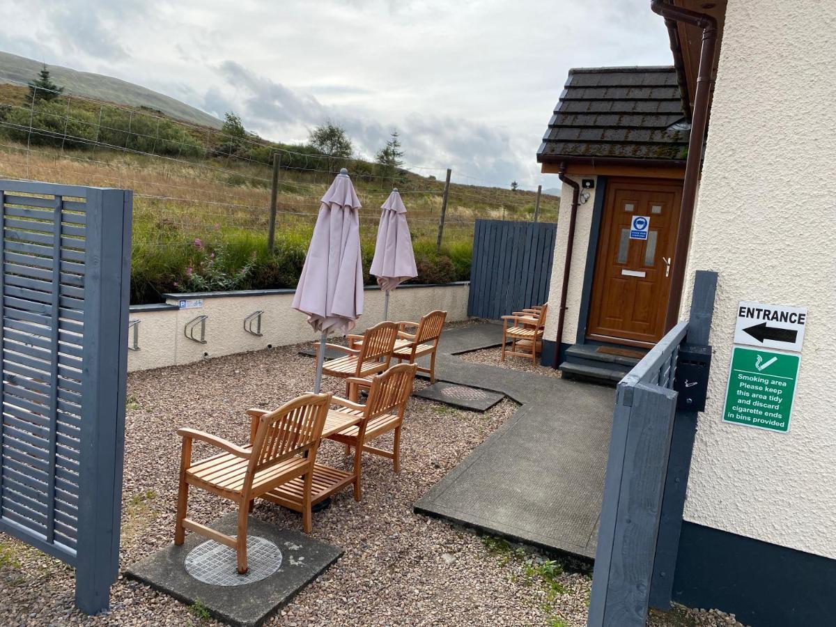 Highland Stays - Ben View Room & Jacuzzi Bath Fort William Exterior photo